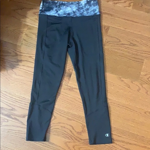 Champion Pants - Champion cropped workout pants 🏋️‍♂️